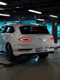 Bentley2.jpg Bentley2.jpg