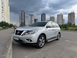 Nissan Pathfinder-1.jpg Nissan Pathfinder-1.jpg