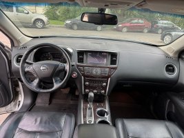 Nissan Pathfinder-3.jpg Nissan Pathfinder-3.jpg