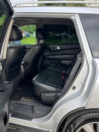 Nissan Pathfinder-4.jpg Nissan Pathfinder-4.jpg
